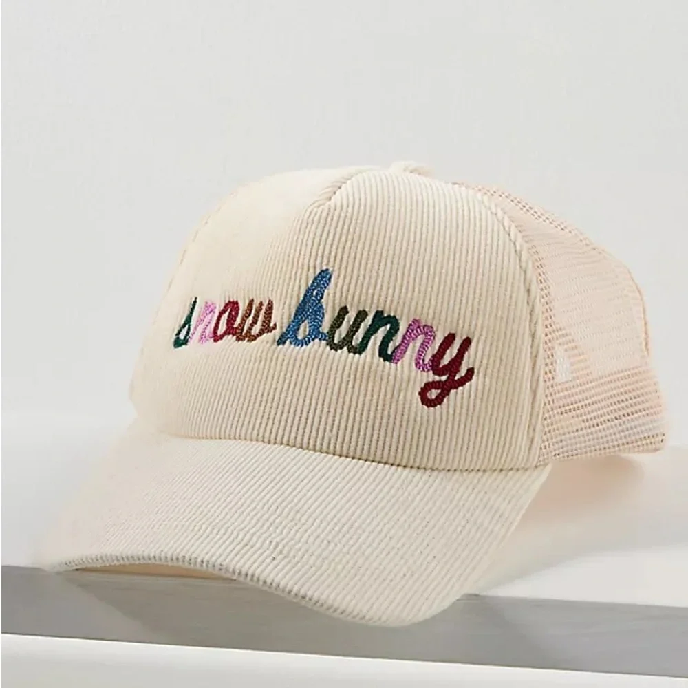 Anthropologie hat - Picture 1 of 8